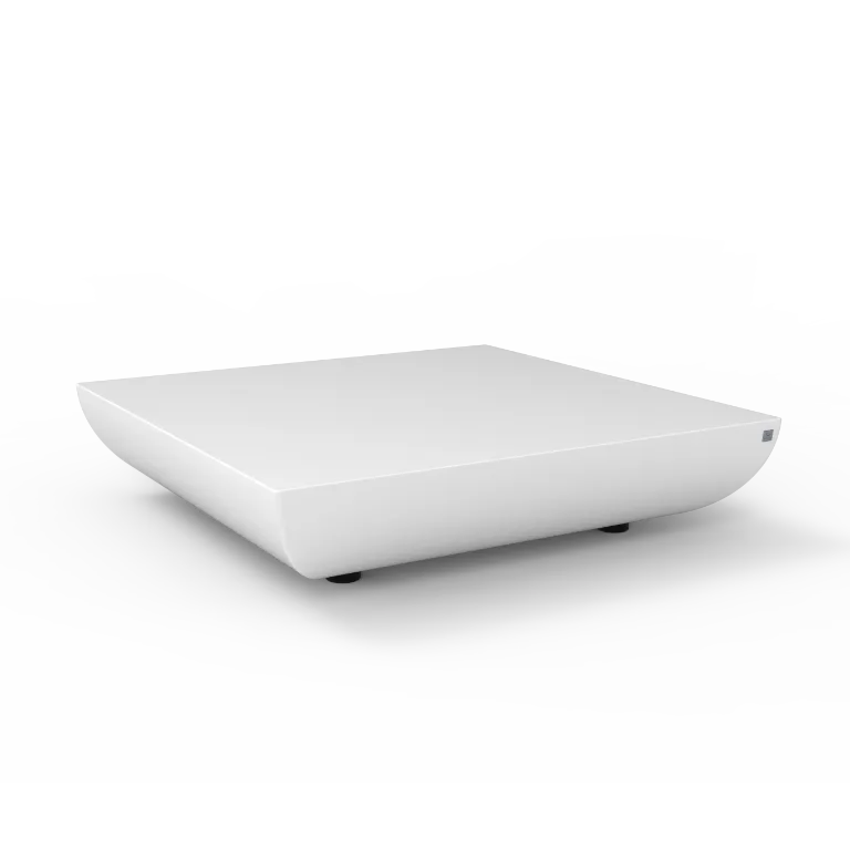 Victoria coffee table for outdoor