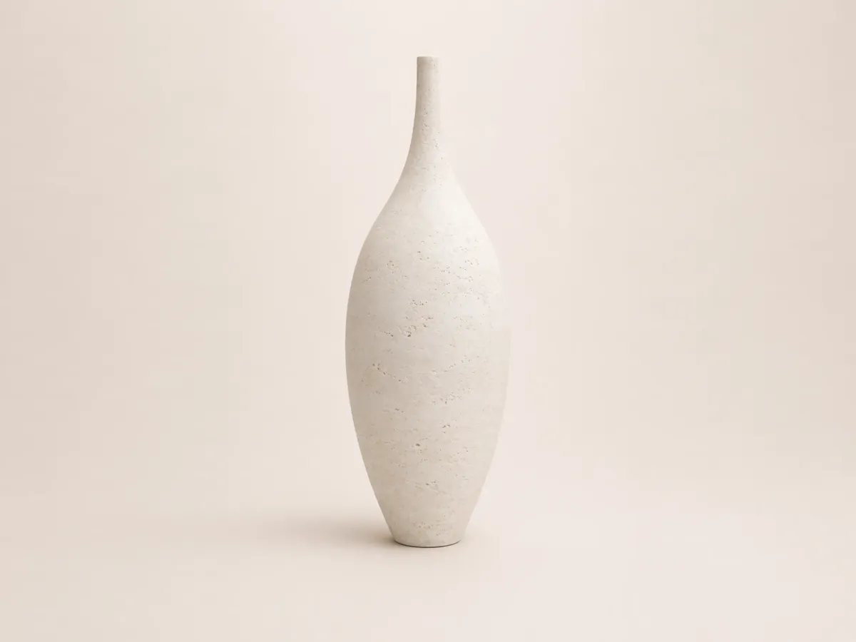 Gentle giant planter for outdoor