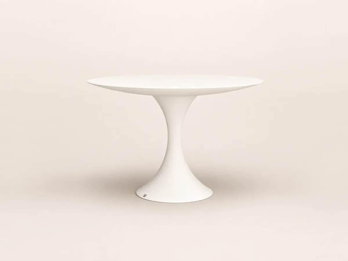 Jade Round dining table for outdoor