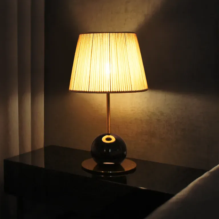 Candeeiro de mesa Museu para interior