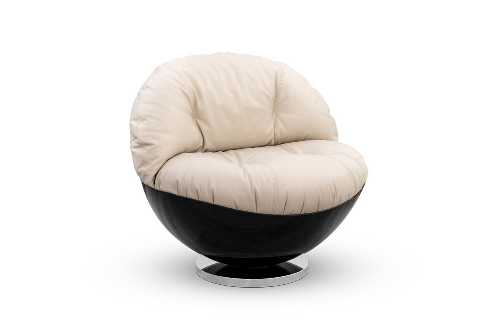Bola armchair in stock