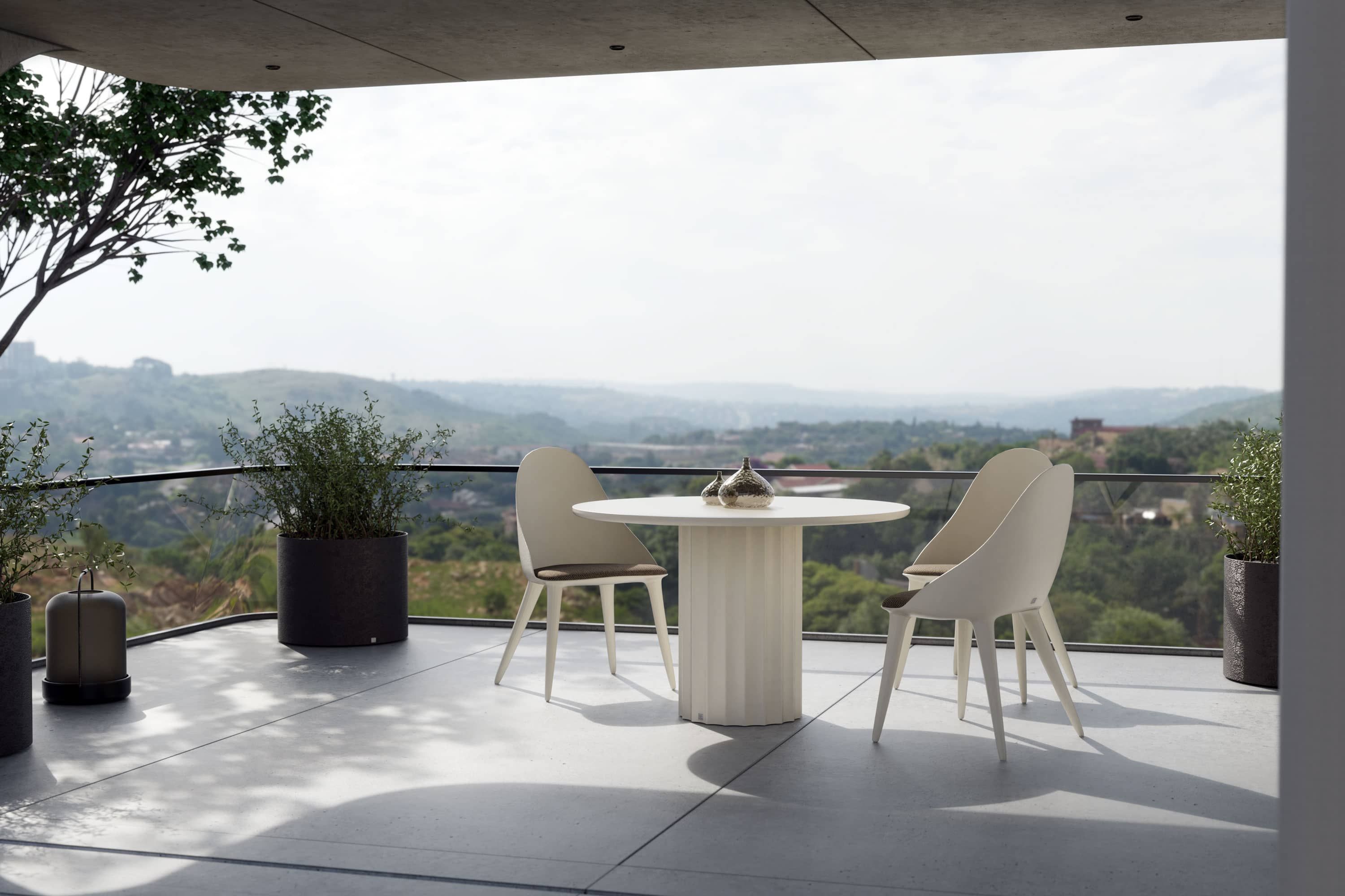 Roma round dining table with white lacquering for outdoor