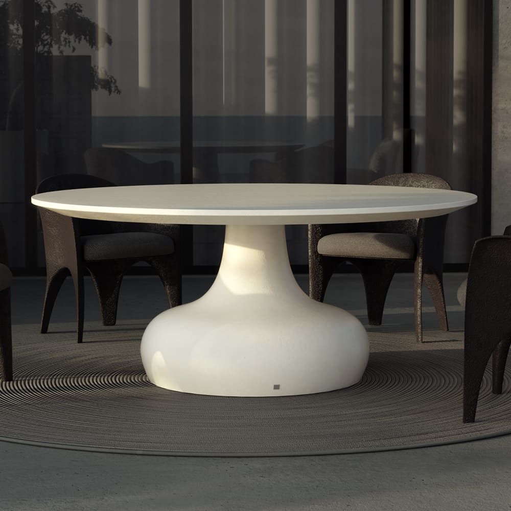 Dora dining table for outdoor